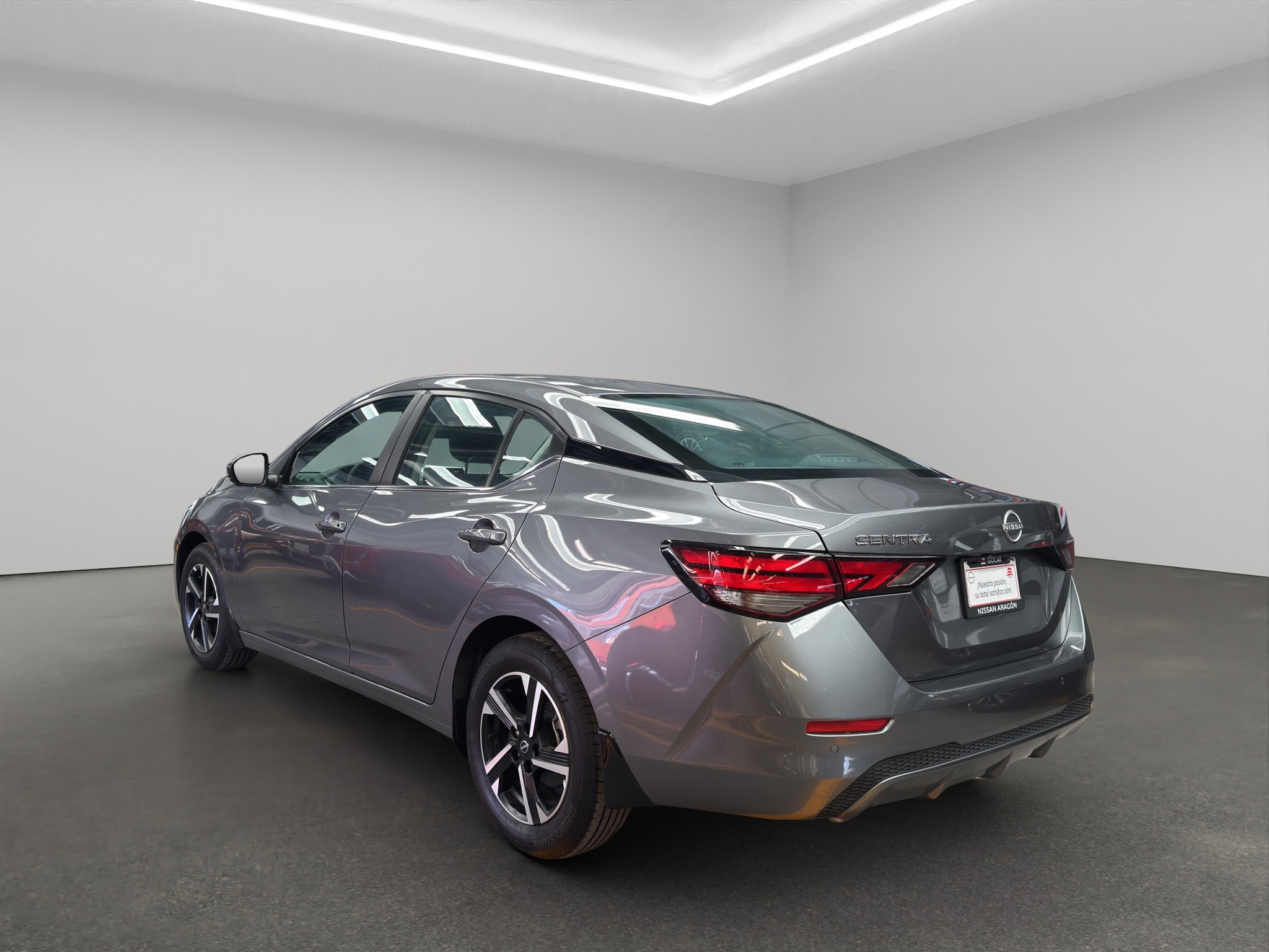Nissan Sentra 4 pts. Advance, TM6, a/ac., f. niebla, RA-16 (línea anterior) 2025