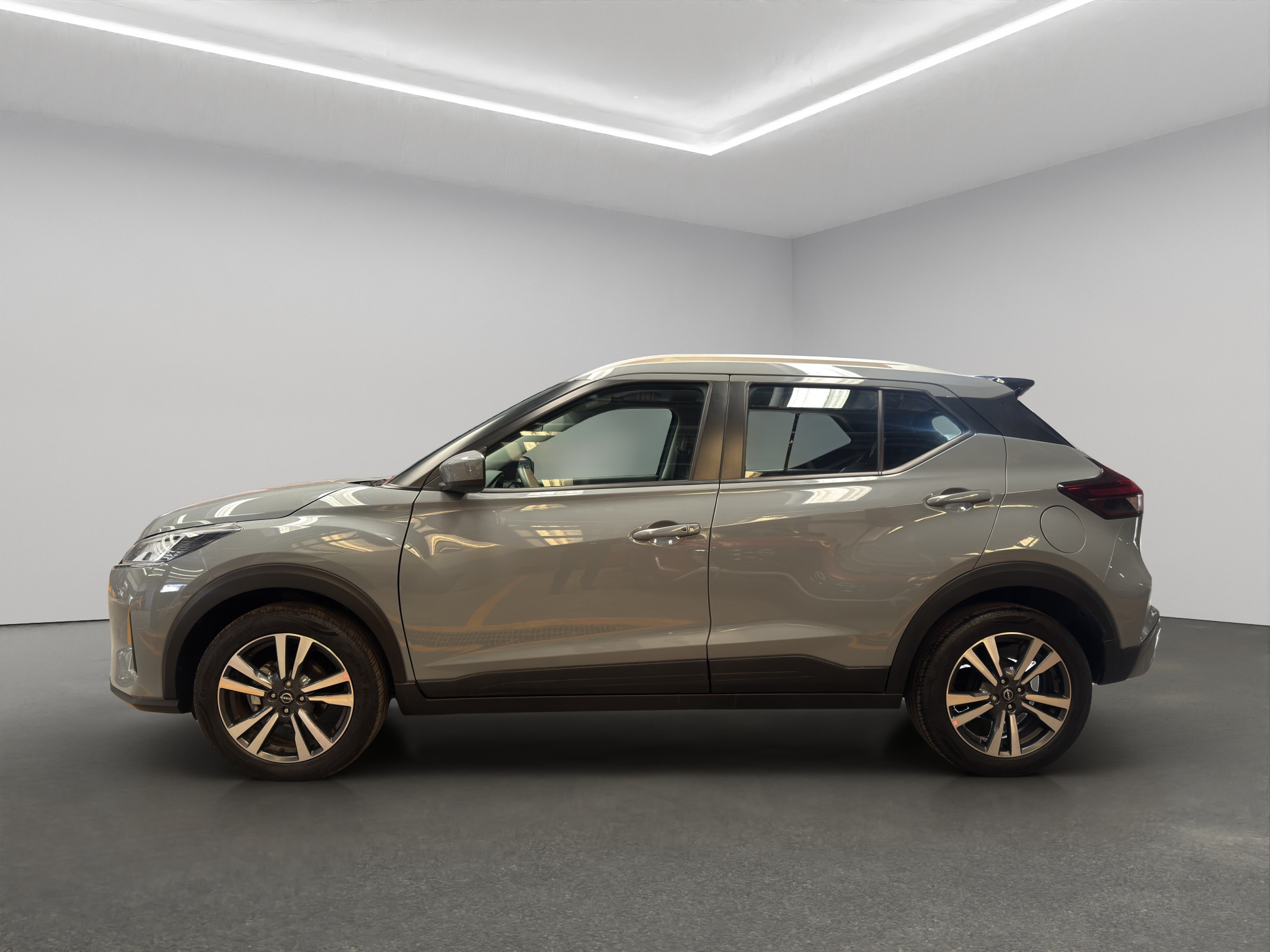 Nissan Kicks  5 pts. Play Advance, 1.6l, CVT, RA-17 (línea nueva) 2025