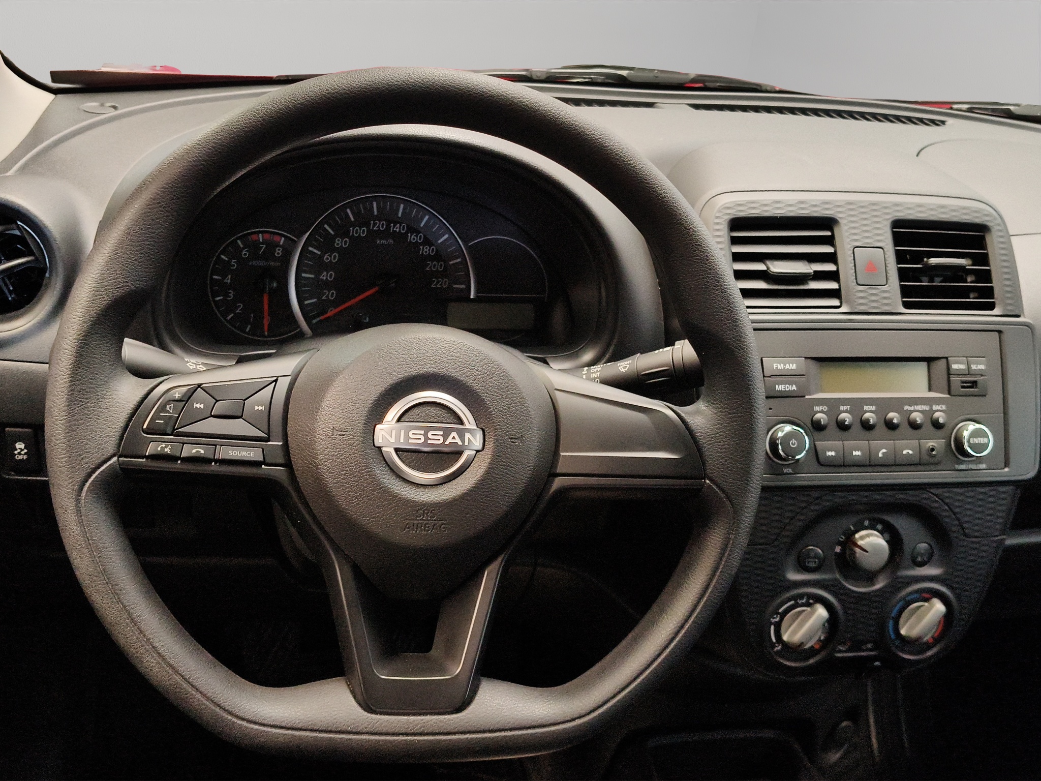 Nissan March 5 pts. HB Sense, TM5, a/ac., R-14 2025