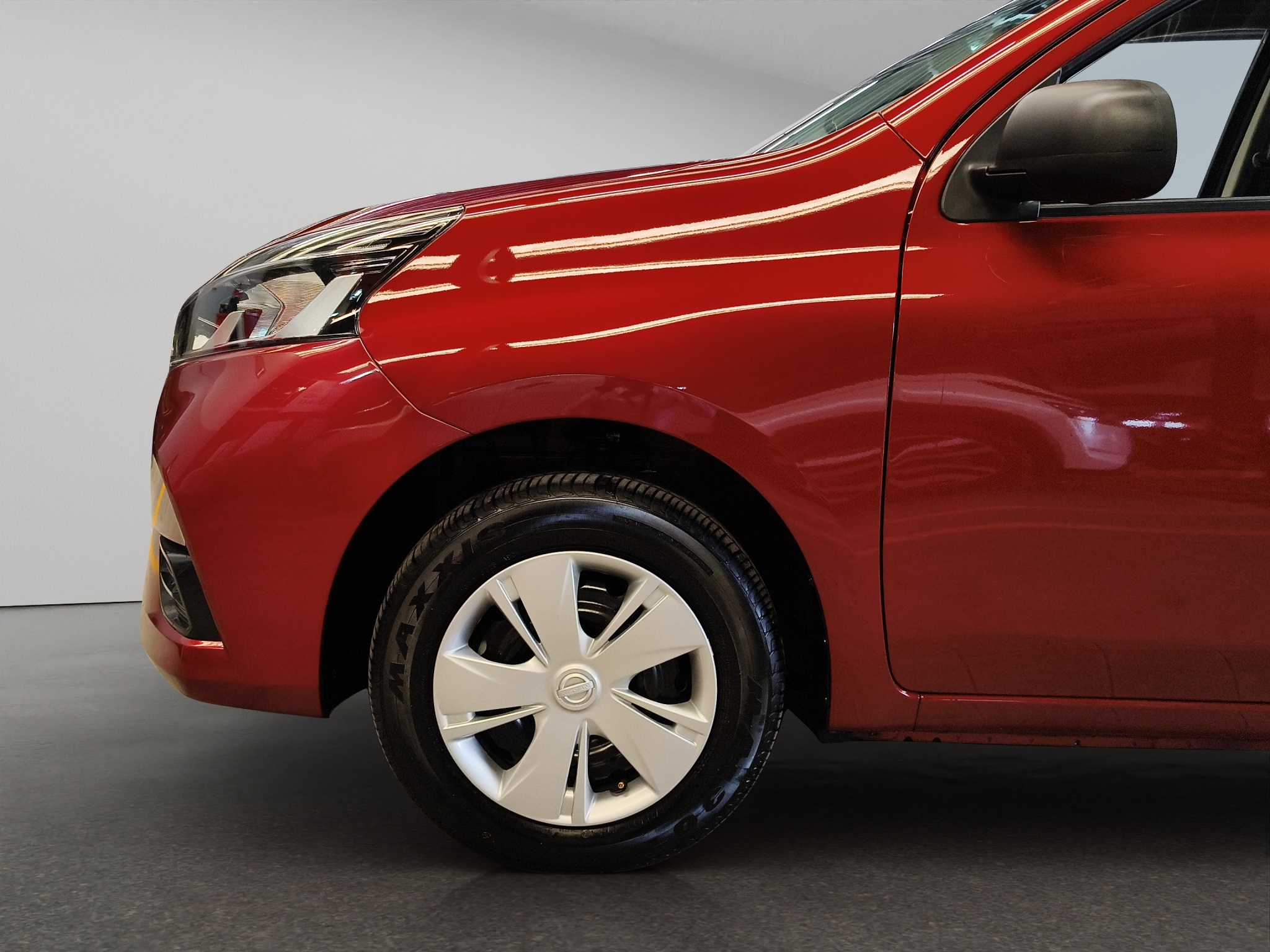 Nissan March 5 pts. HB Sense, TM5, a/ac., R-14 2025