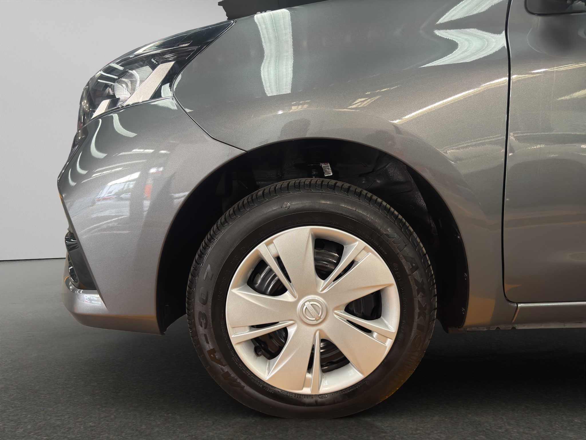 Nissan March 5 pts. HB Sense, TM5, a/ac., R-14 2024