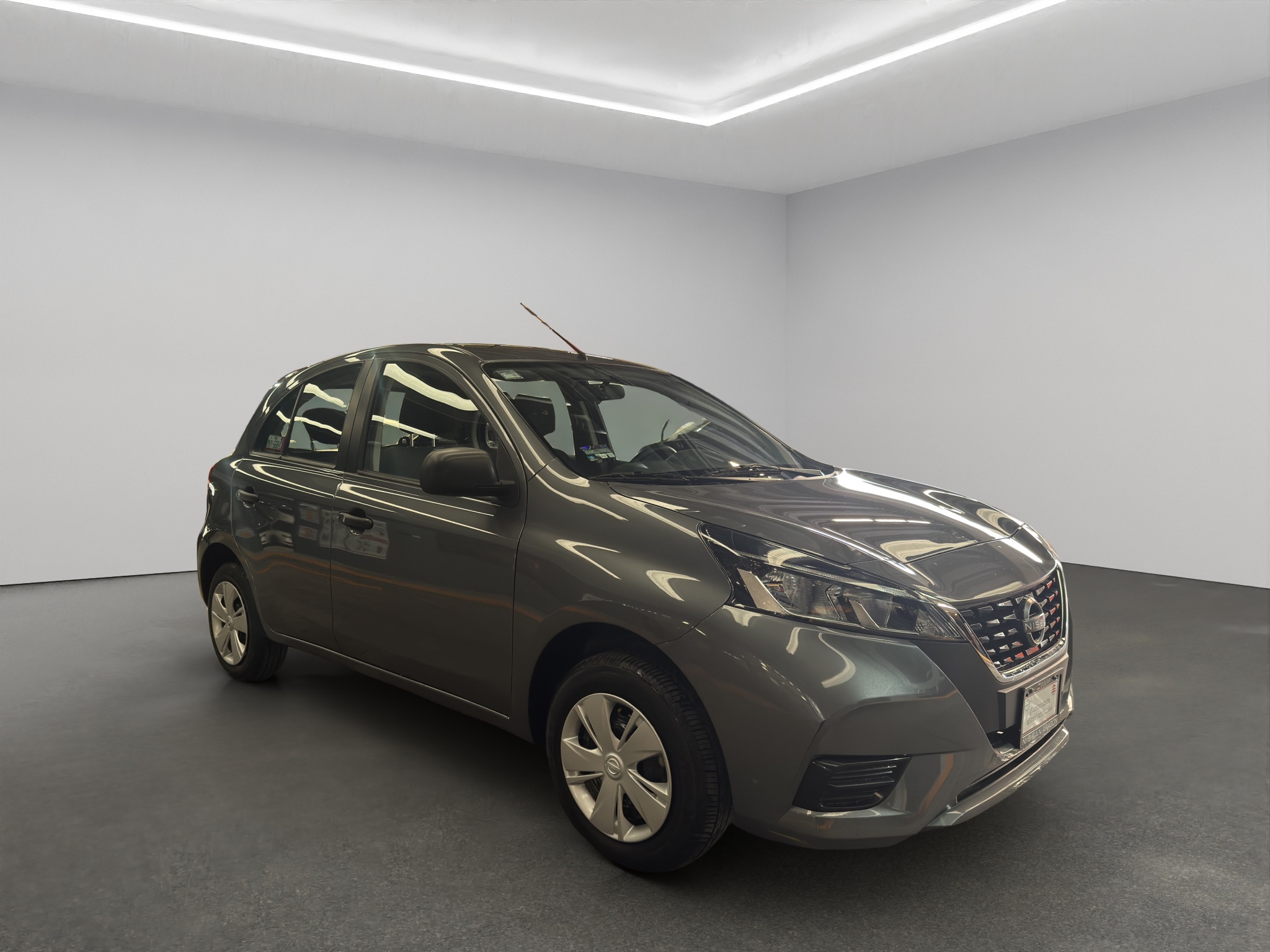 Nissan March 5 pts. HB Sense, TM5, a/ac., R-14 2024