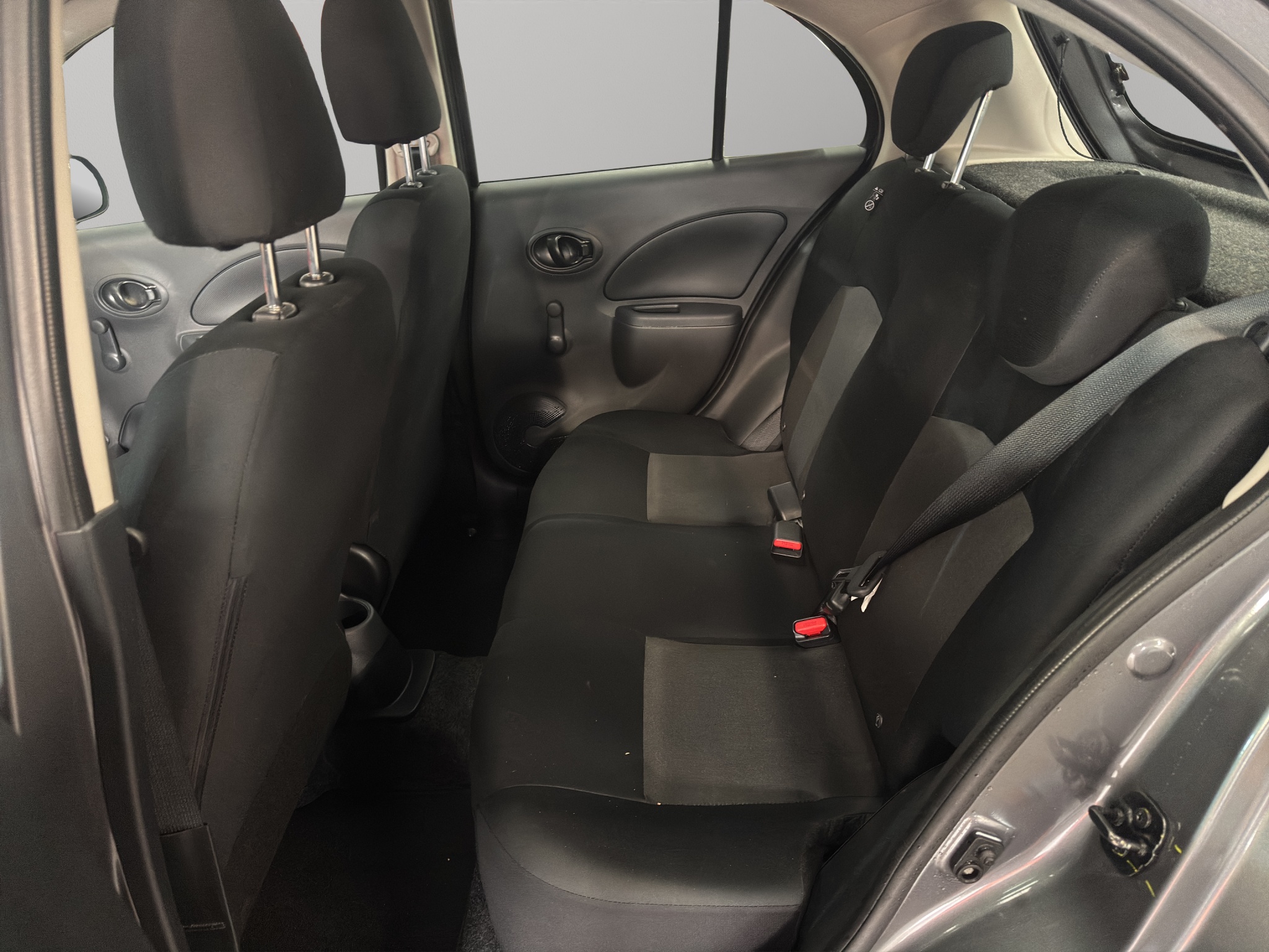 Nissan March 5 pts. HB Sense, TM5, a/ac., R-14 2024