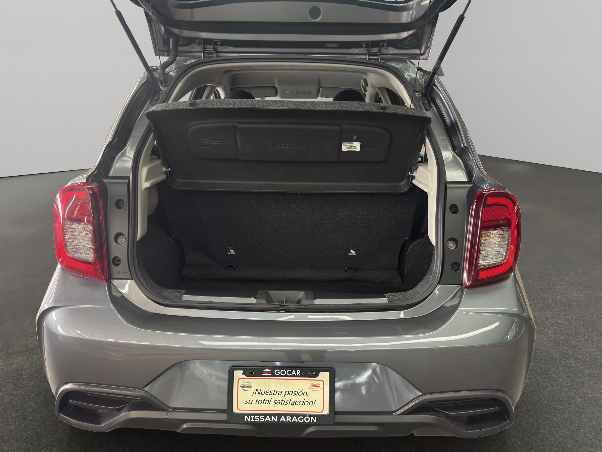 Nissan March 5 pts. HB Sense, TM5, a/ac., R-14 2024