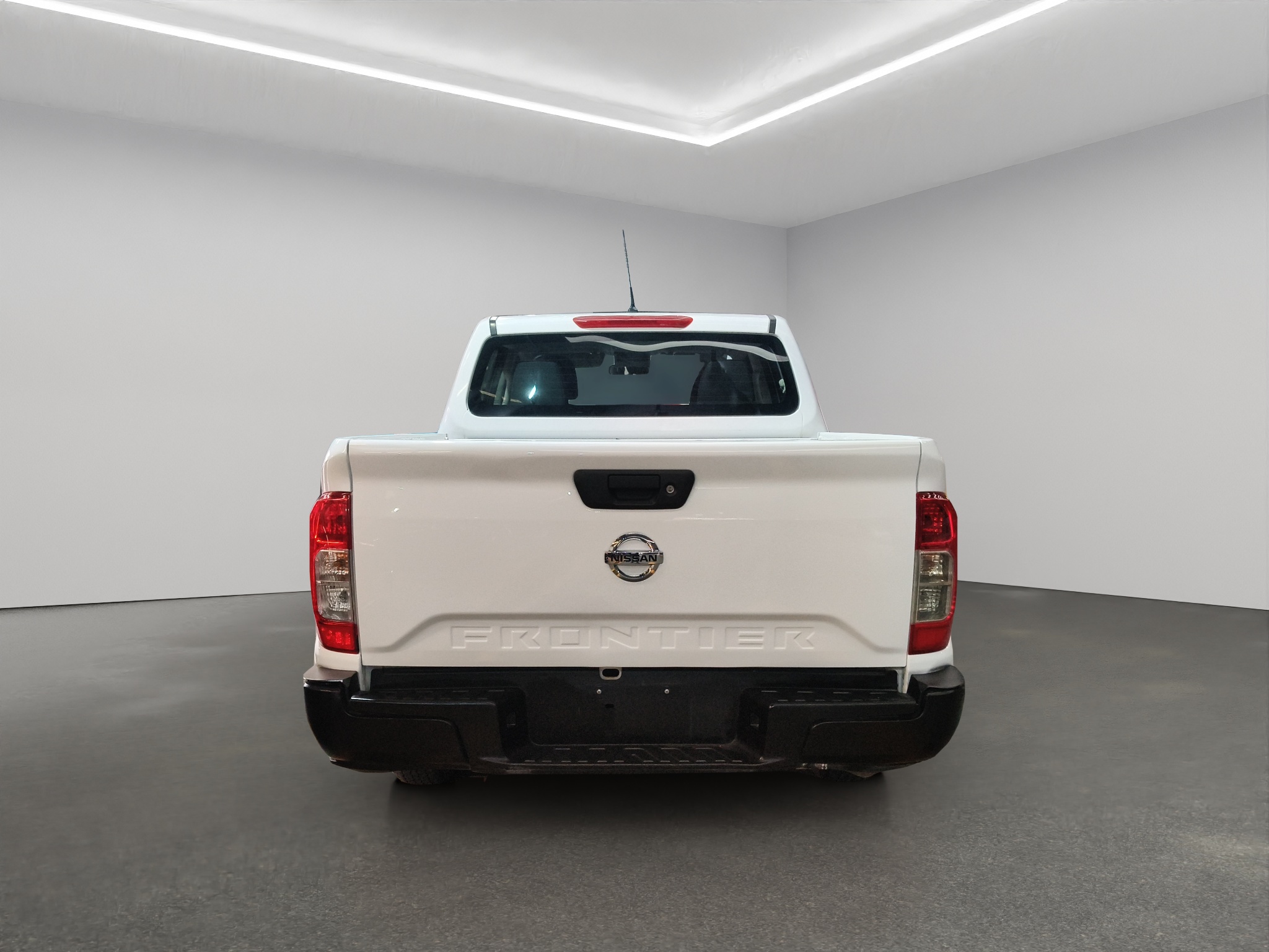 Nissan Comerciales Frontier y NP 300 Frontier Pick-Up 4 pts. Frontier SE, Doble Cab., L4, 2.5l, TM6, a/ac., VE, R-16 (cambio de línea) 2021