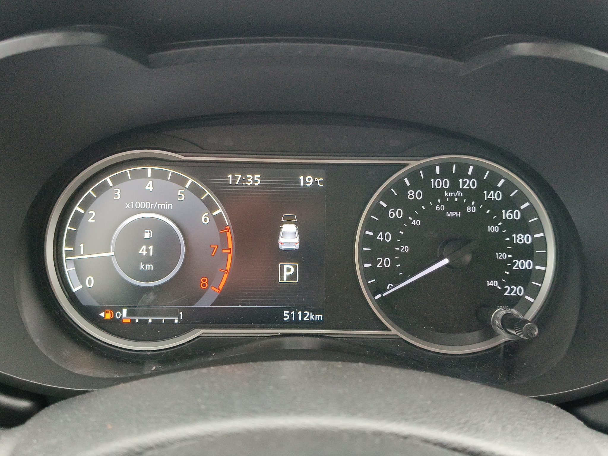 Nissan Versa 4 pts. SR, TA, a/ac. Aut., f. niebla, f. led, spoiler, RA-17 2024