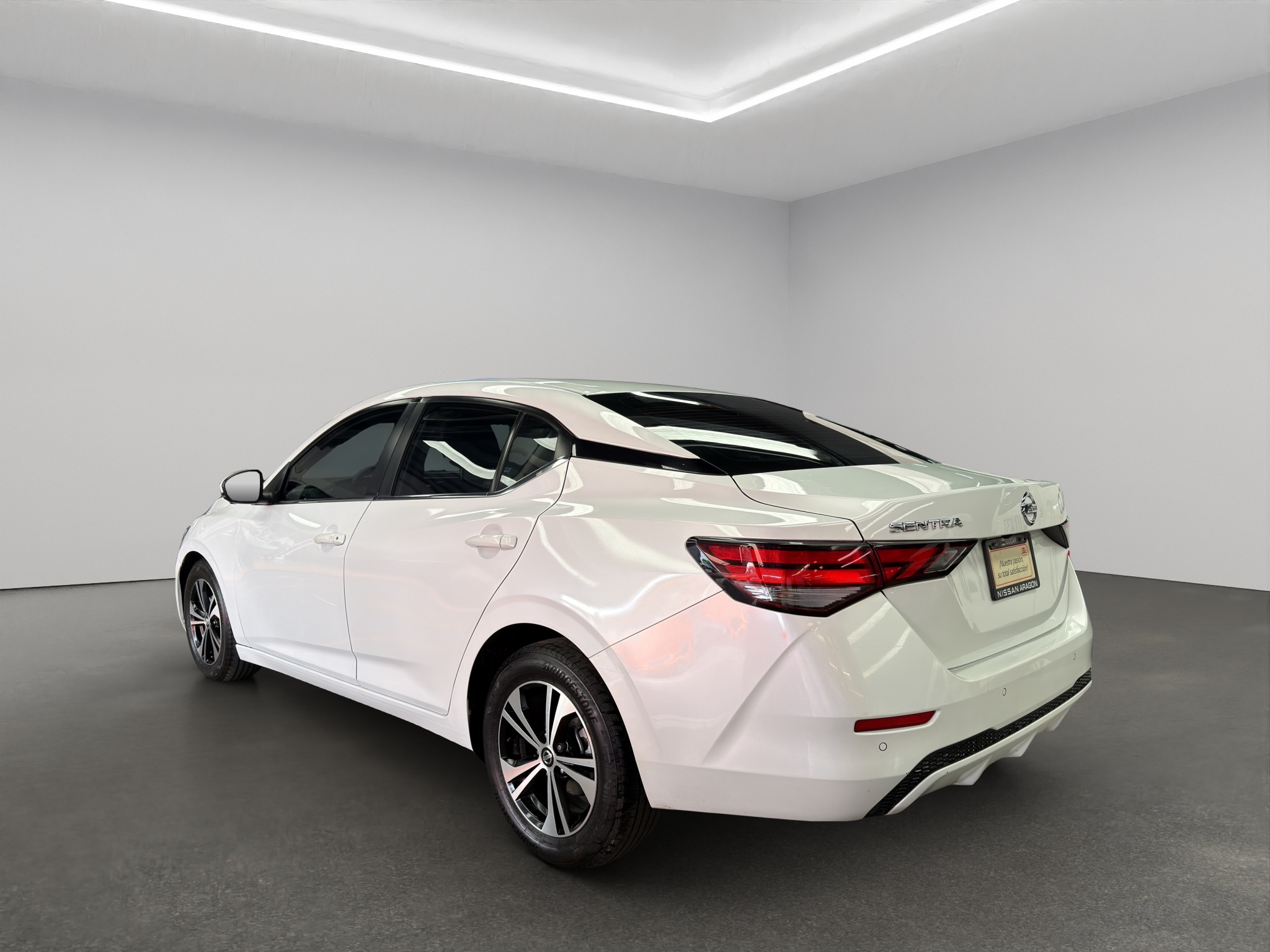Nissan Sentra 4 pts. Advance, CVT, a/ac., f. niebla, RA-16 2023