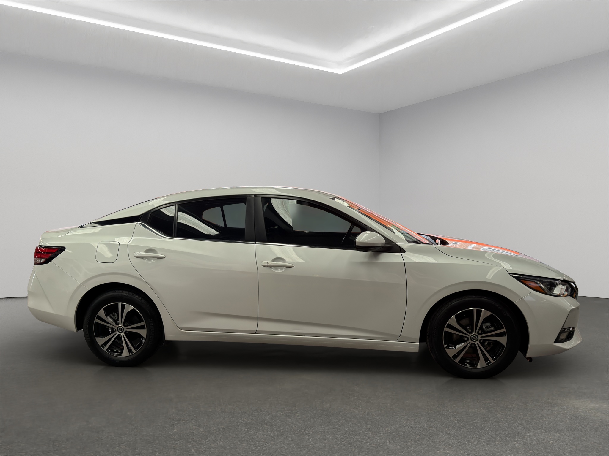 Nissan Sentra 4 pts. Advance, CVT, a/ac., f. niebla, RA-16 2023