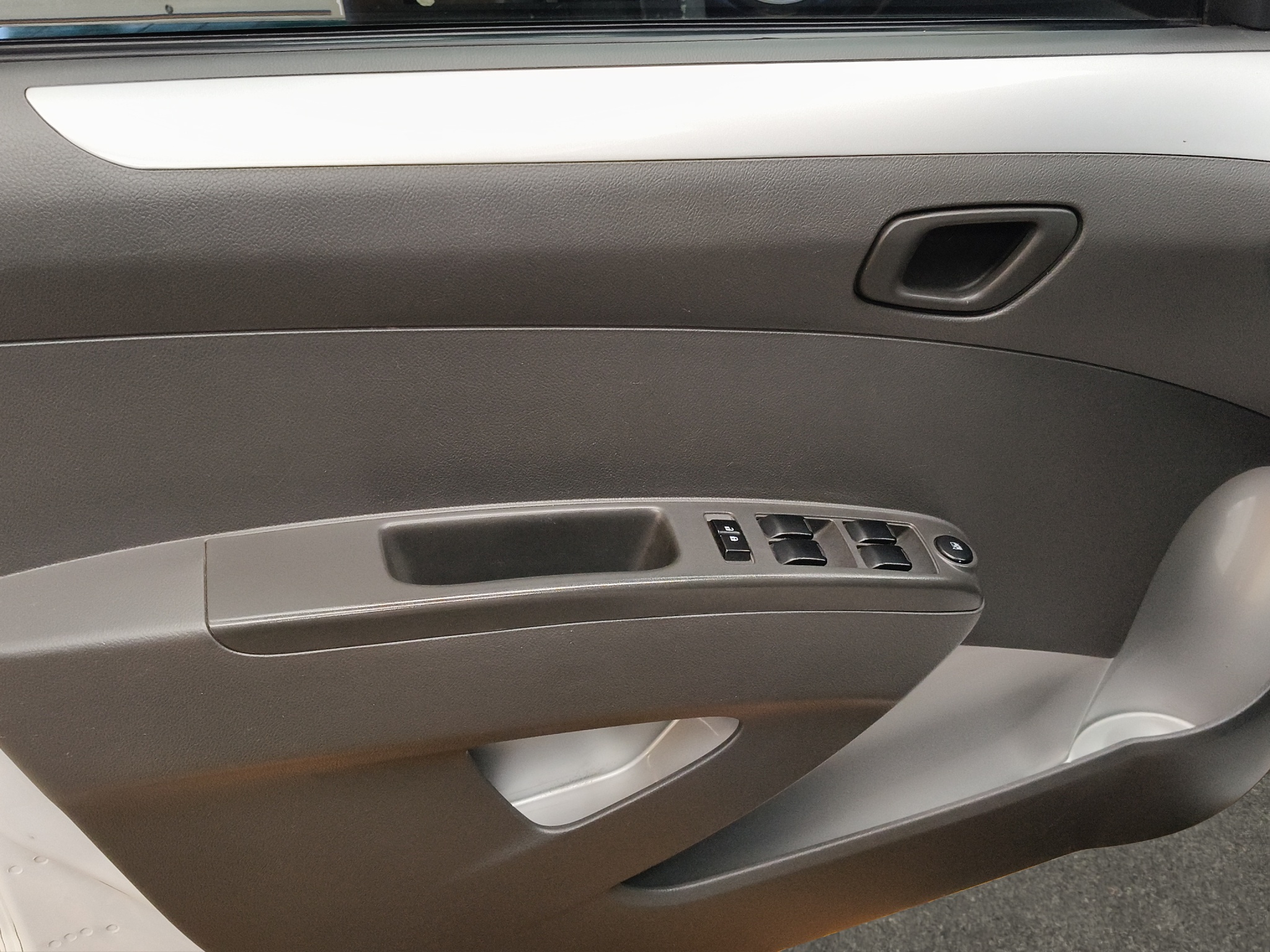 Chevrolet Spark 5 pts. HB LTZ, 1.4l, TM5, a/ac., f. niebla, RA-15 (nueva generación) 2016