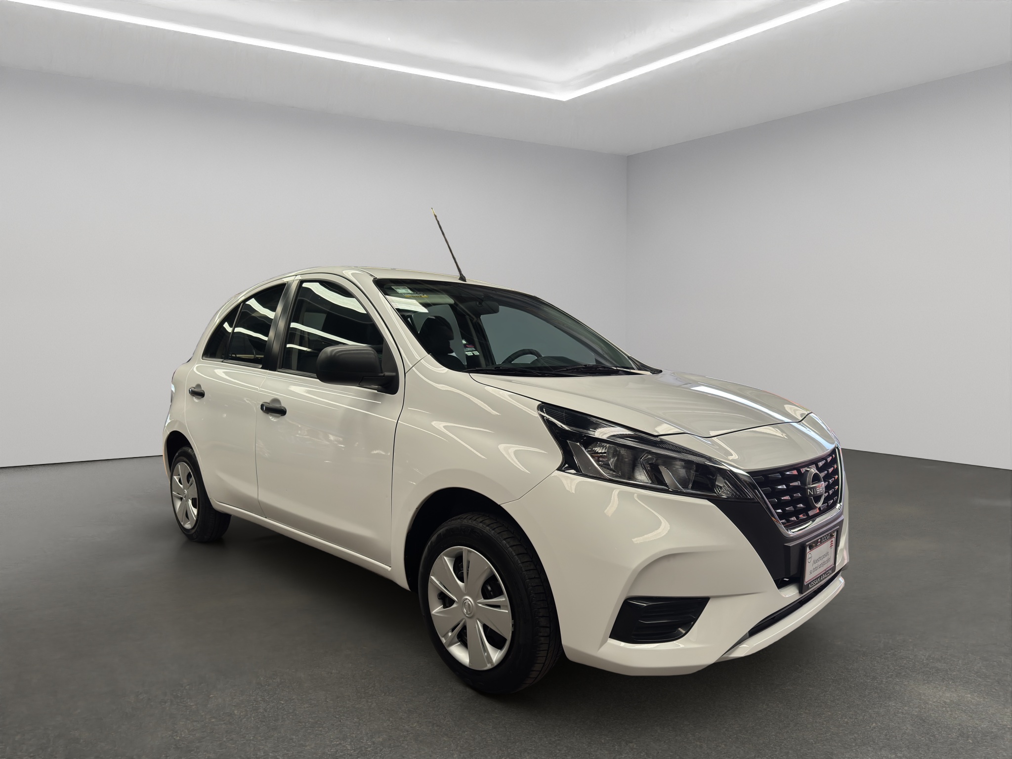 Nissan March 5 pts. HB Sense, TM5, a/ac., R-14 2024