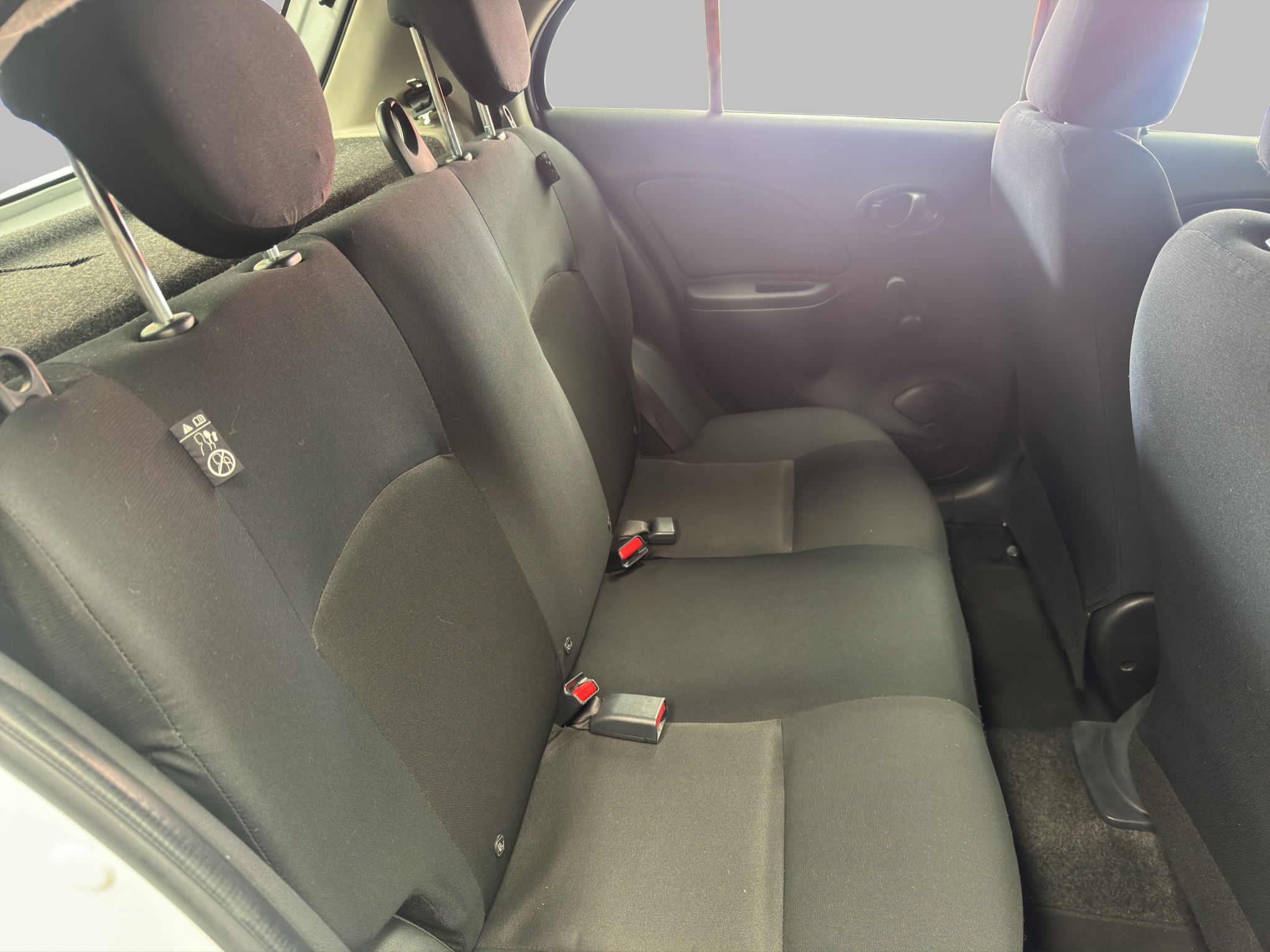 Nissan March 5 pts. HB Sense, TM5, a/ac., R-14 2024