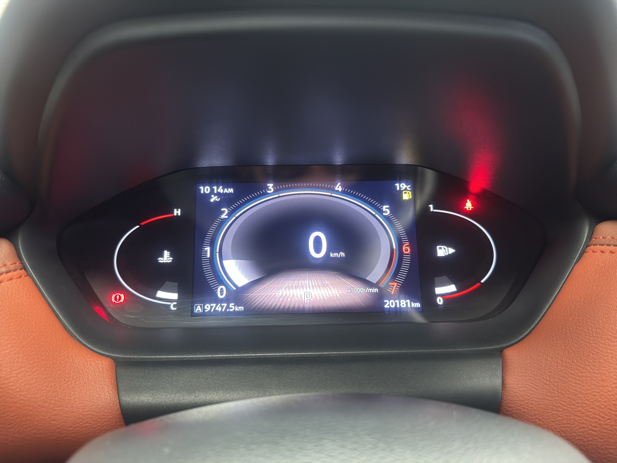 Nissan Magnite 5 pts. Exclusive, 1.0T, CVT, piel, RA-16 2025