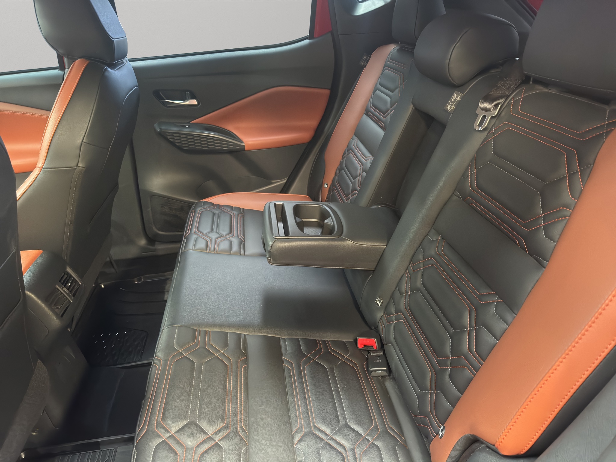 Nissan Magnite 5 pts. Exclusive, 1.0T, CVT, piel, RA-16 2025