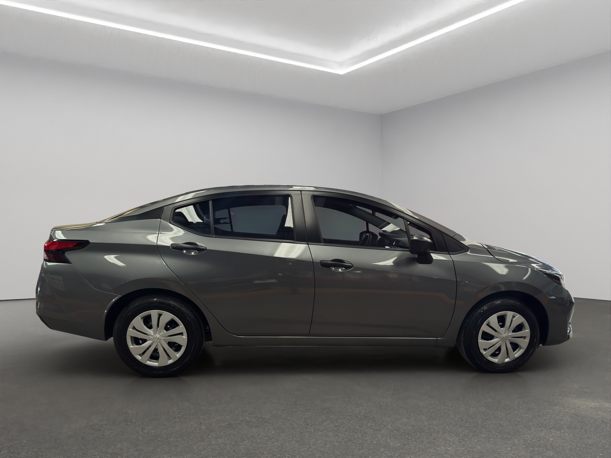 Nissan Versa 4 pts. Sense, TM5, a/ac., R-15 (línea anterior) 2025
