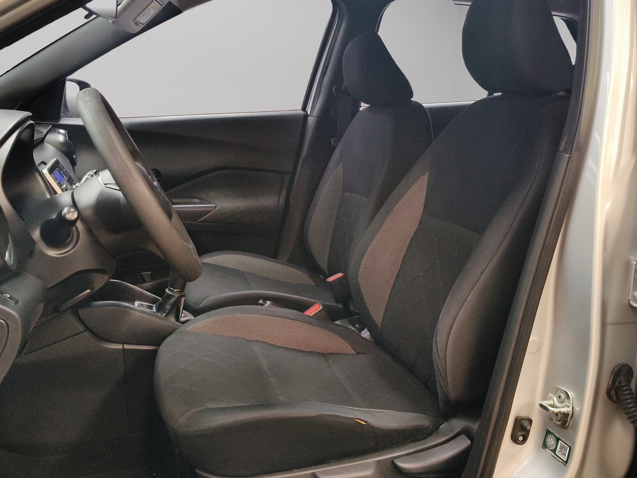 Nissan Kicks 5 pts. Sense, 1.6l, TM5, a/ac., VE, RA-16 2018