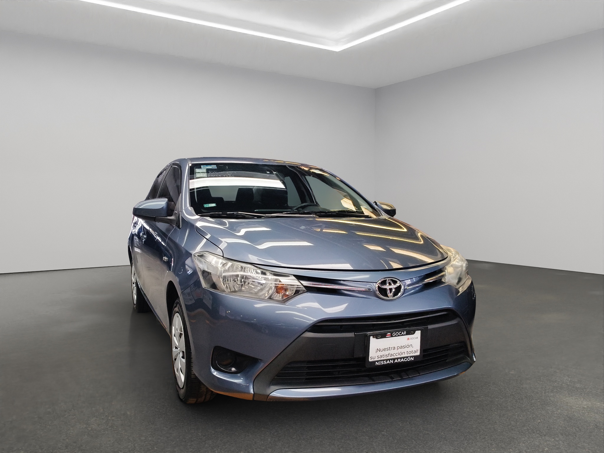 Toyota Yaris 4 pts. Core, CVT, a/ac., f. halógeno, R-15 2017