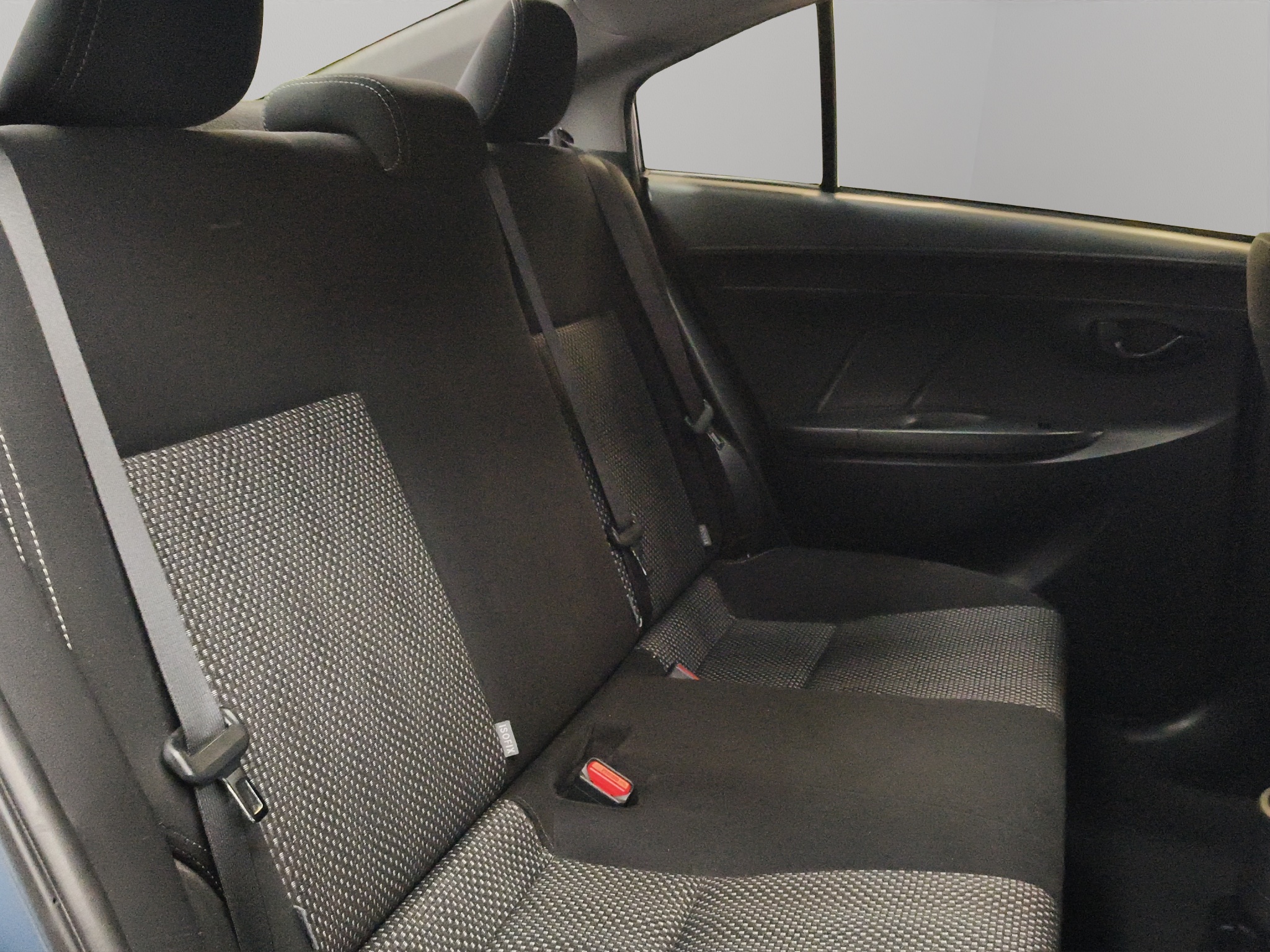 Toyota Yaris 4 pts. Core, CVT, a/ac., f. halógeno, R-15 2017