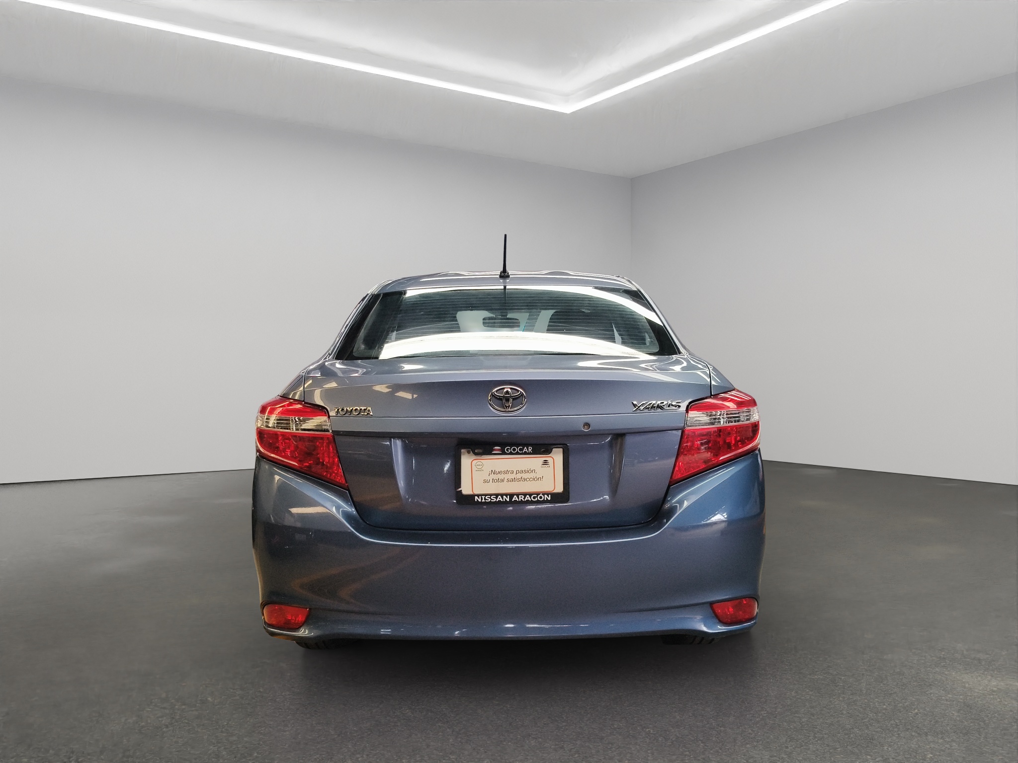 Toyota Yaris 4 pts. Core, CVT, a/ac., f. halógeno, R-15 2017