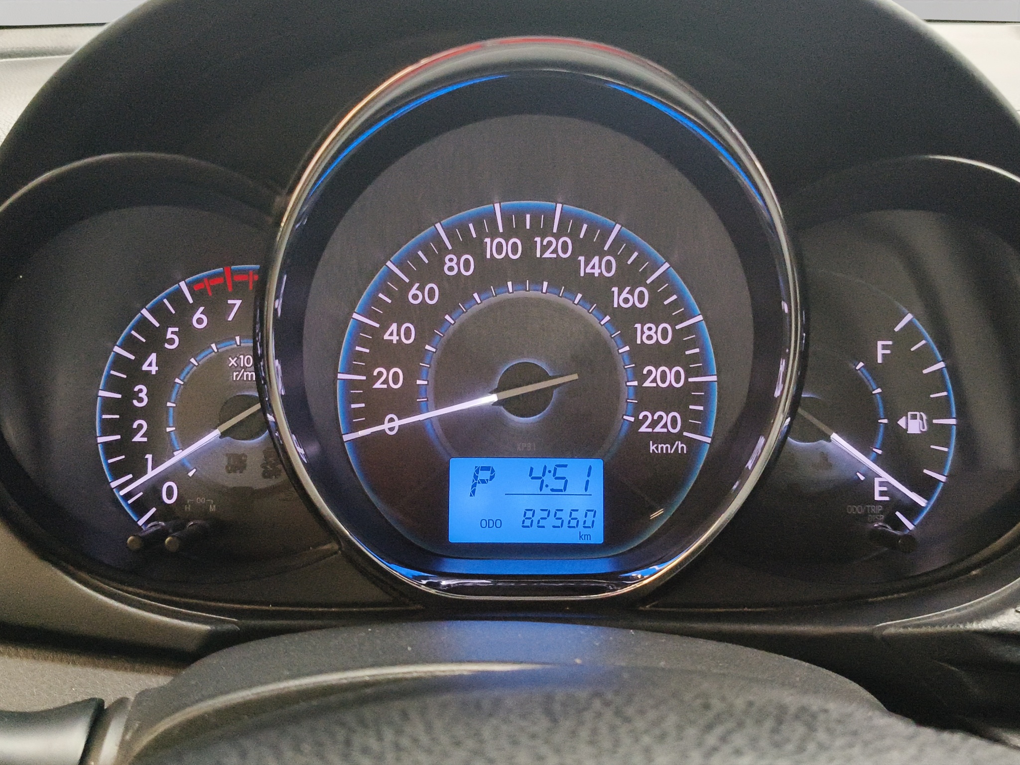 Toyota Yaris 4 pts. Core, CVT, a/ac., f. halógeno, R-15 2017