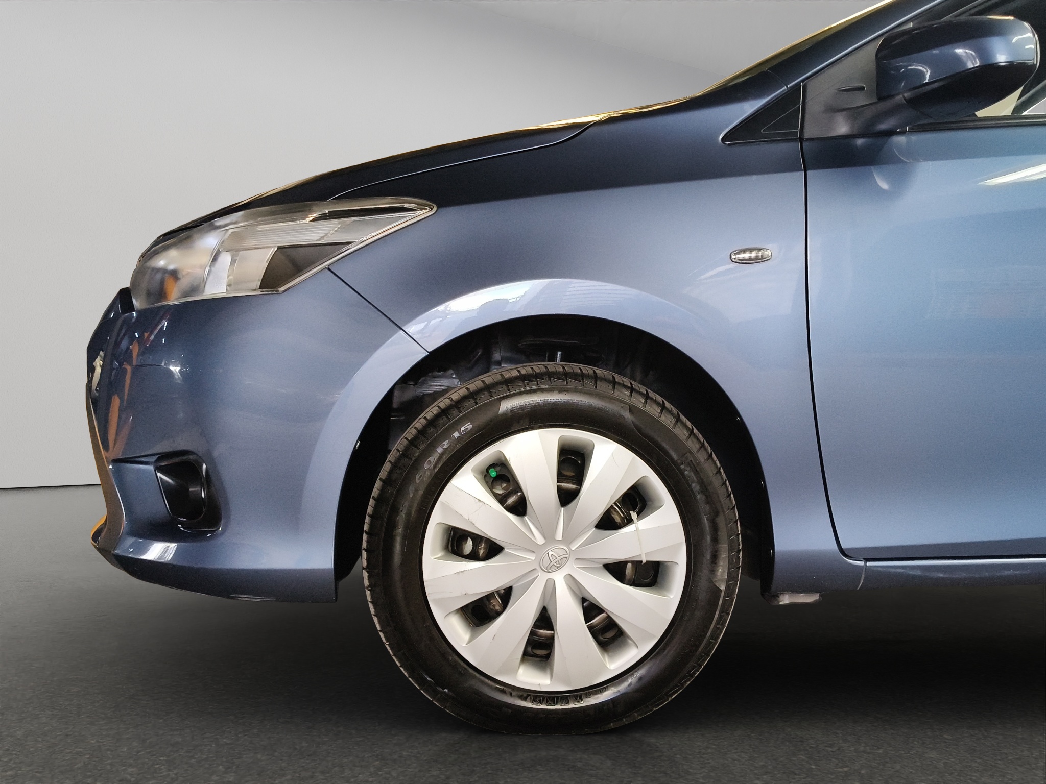 Toyota Yaris 4 pts. Core, CVT, a/ac., f. halógeno, R-15 2017