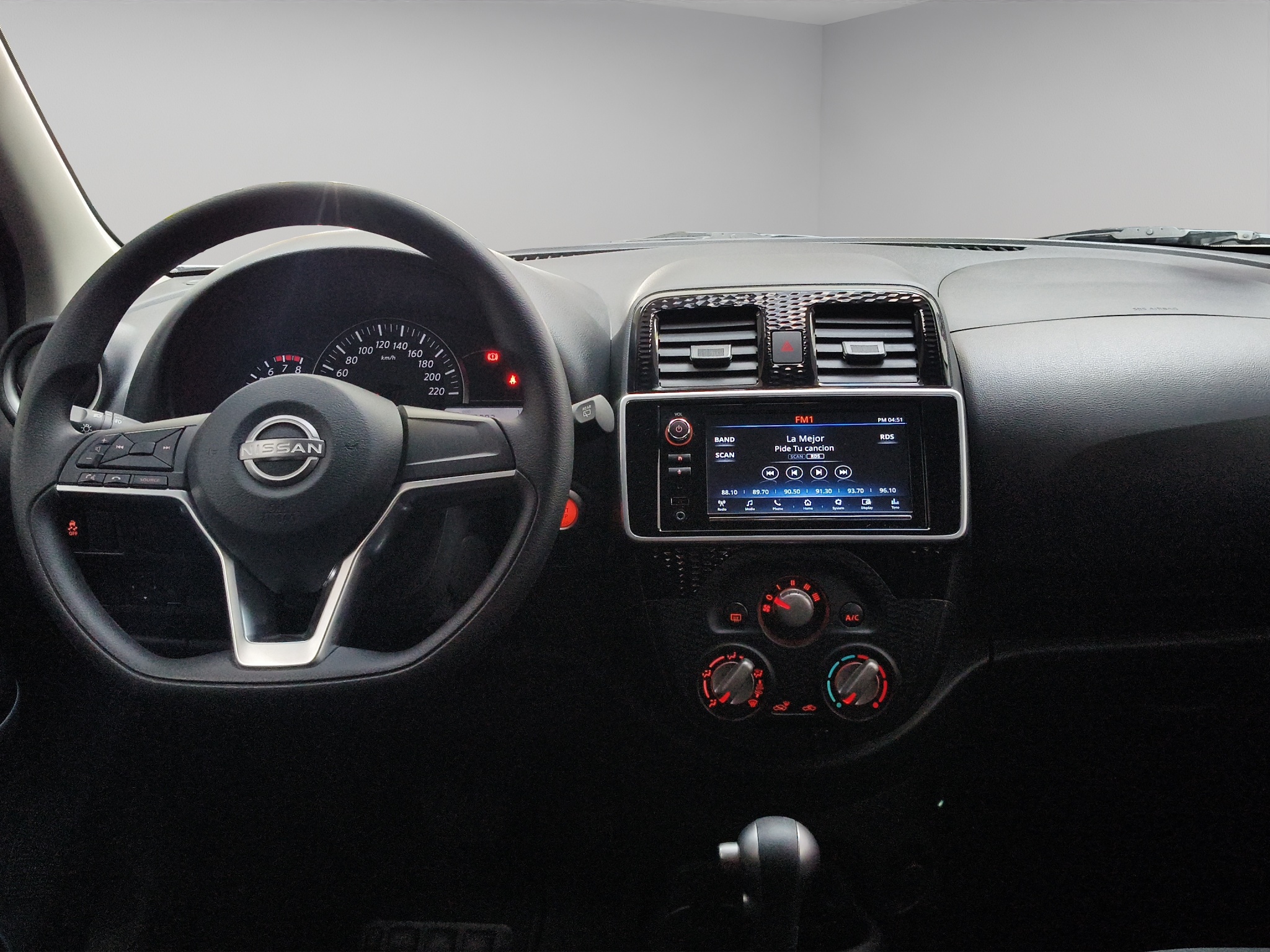 Nissan March 5 pts. HB Advance, TA, a/ac., VE, RA-15 2025