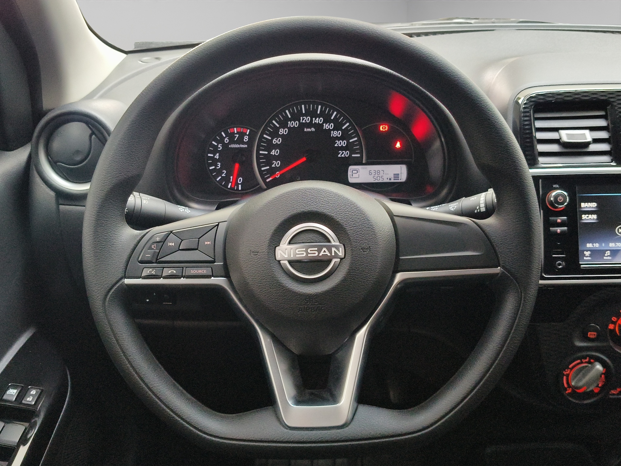 Nissan March 5 pts. HB Advance, TA, a/ac., VE, RA-15 2025