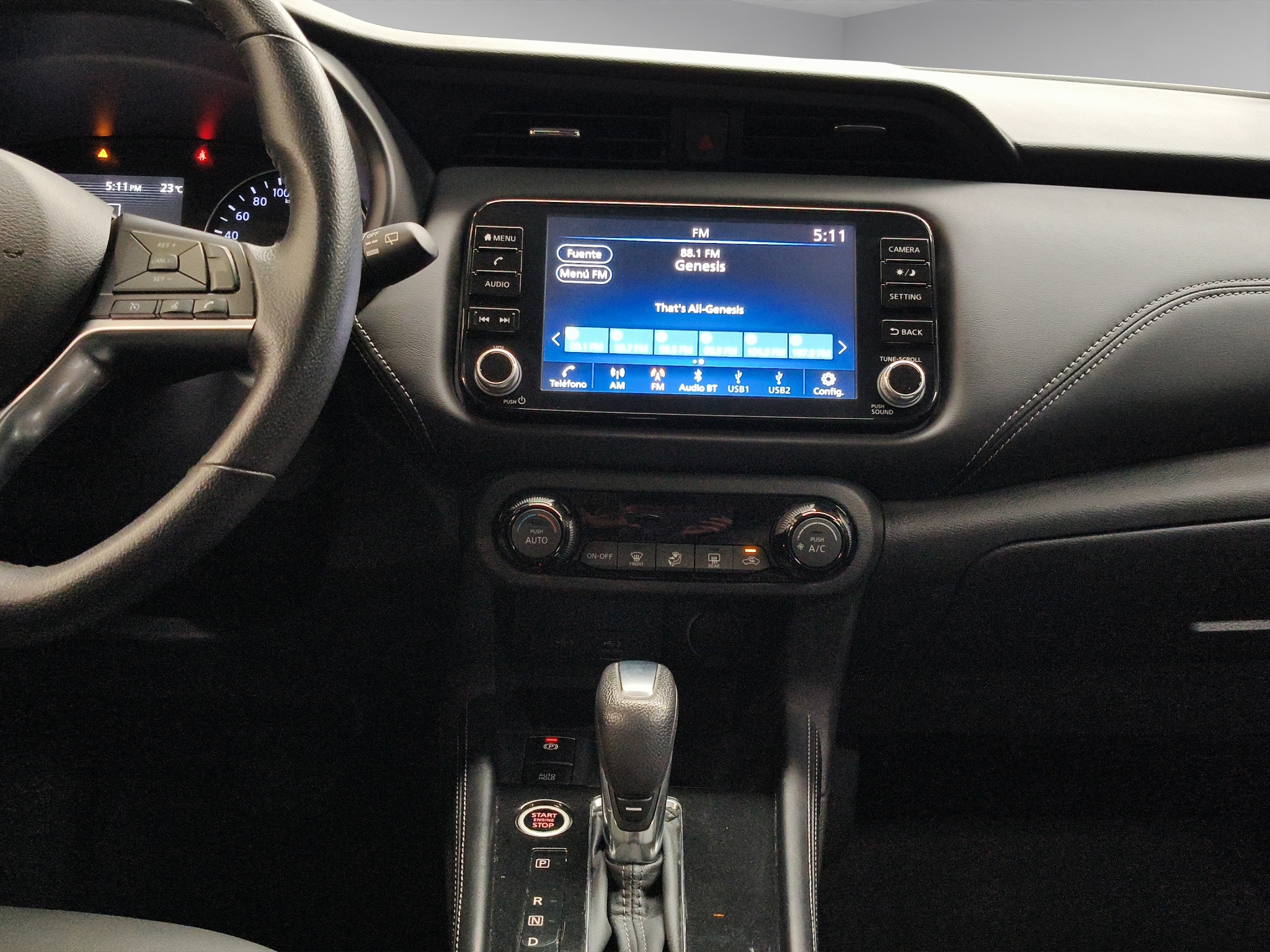 Nissan Kicks  5 pts. Platinum, 1.6l, TA, a/ac. Aut., piel, GPS, RA-18 2023