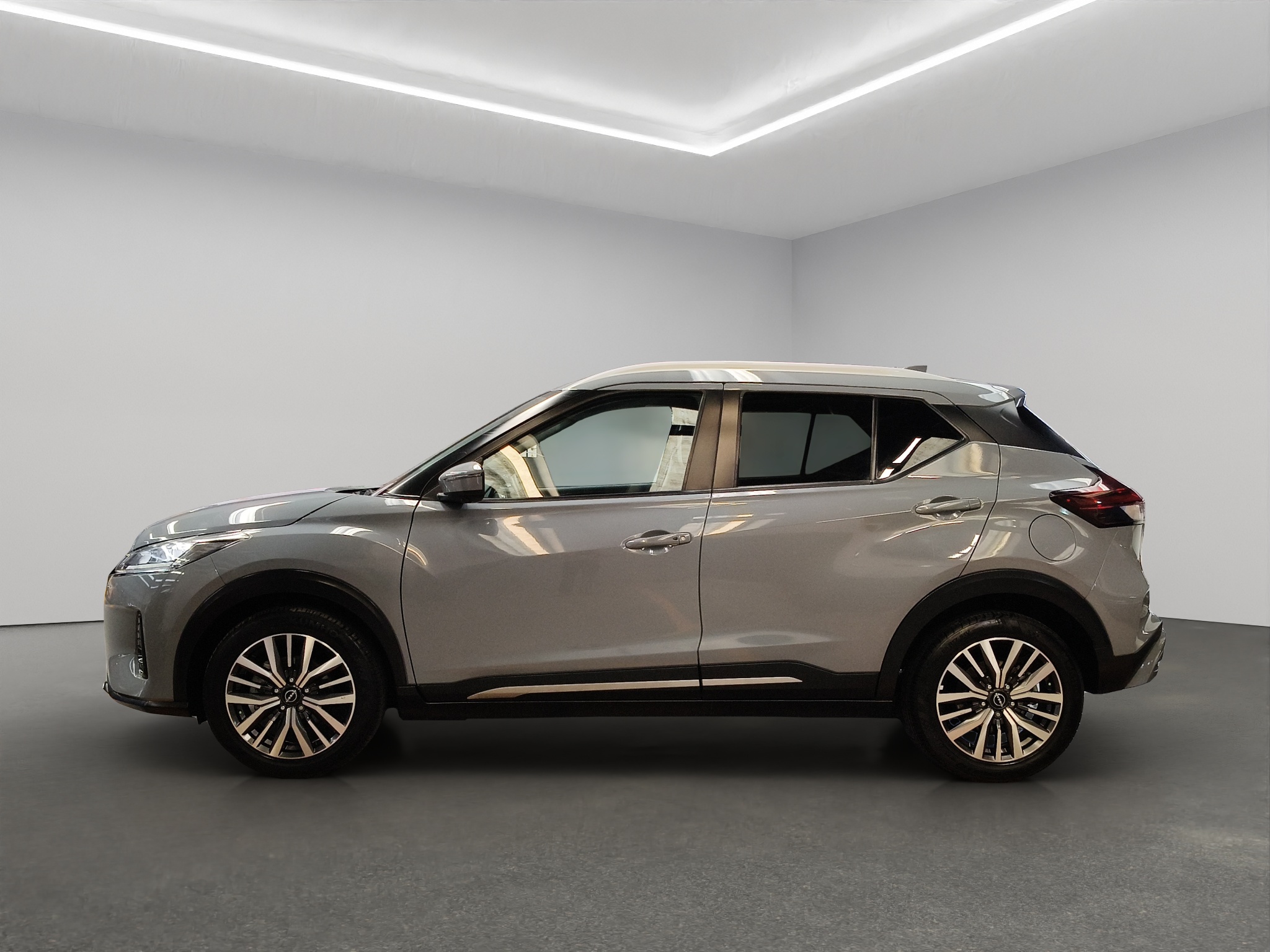 Nissan Kicks  5 pts. Platinum, 1.6l, TA, a/ac. Aut., piel, GPS, RA-18 2023