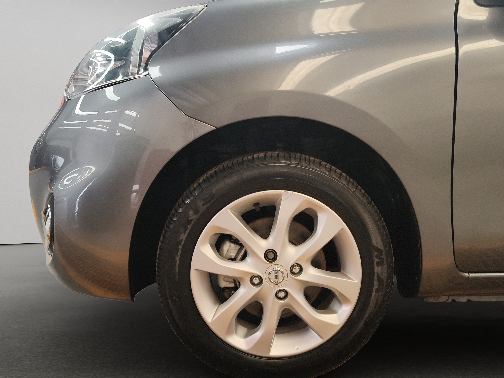 Nissan March 5 pts. HB Advance y DUO, TM5, a/ac., VE, CD, BA, ABS, RA-15 2018