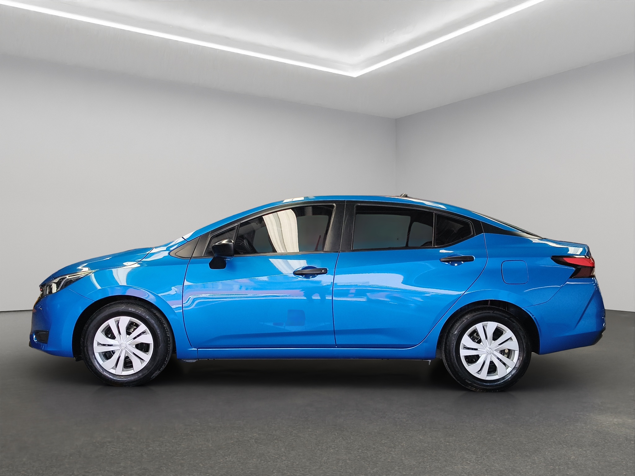 Nissan Versa 4 pts. Sense, TM5, a/ac., R-15 2024