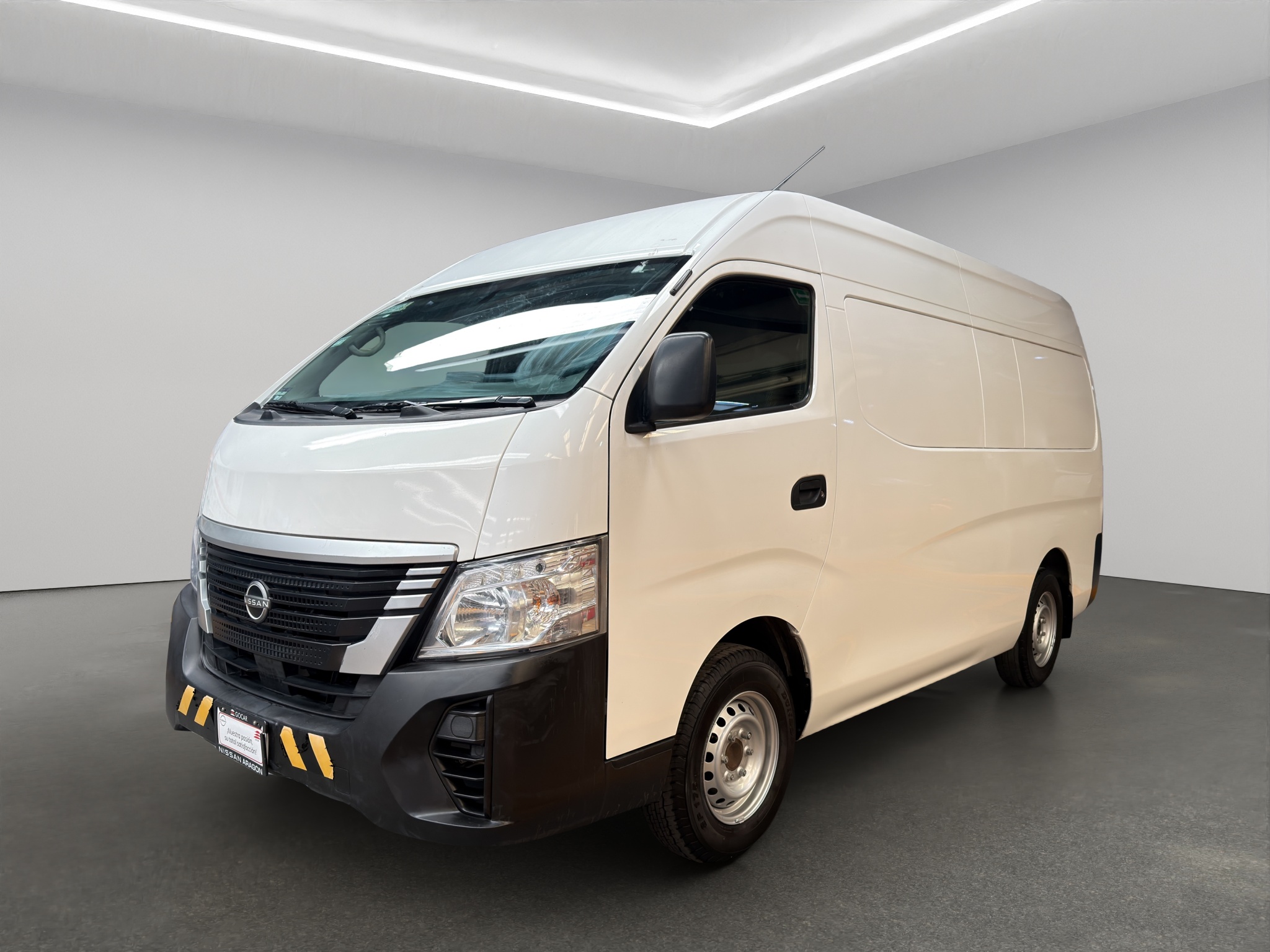 Nissan   Urvan Panel 2024