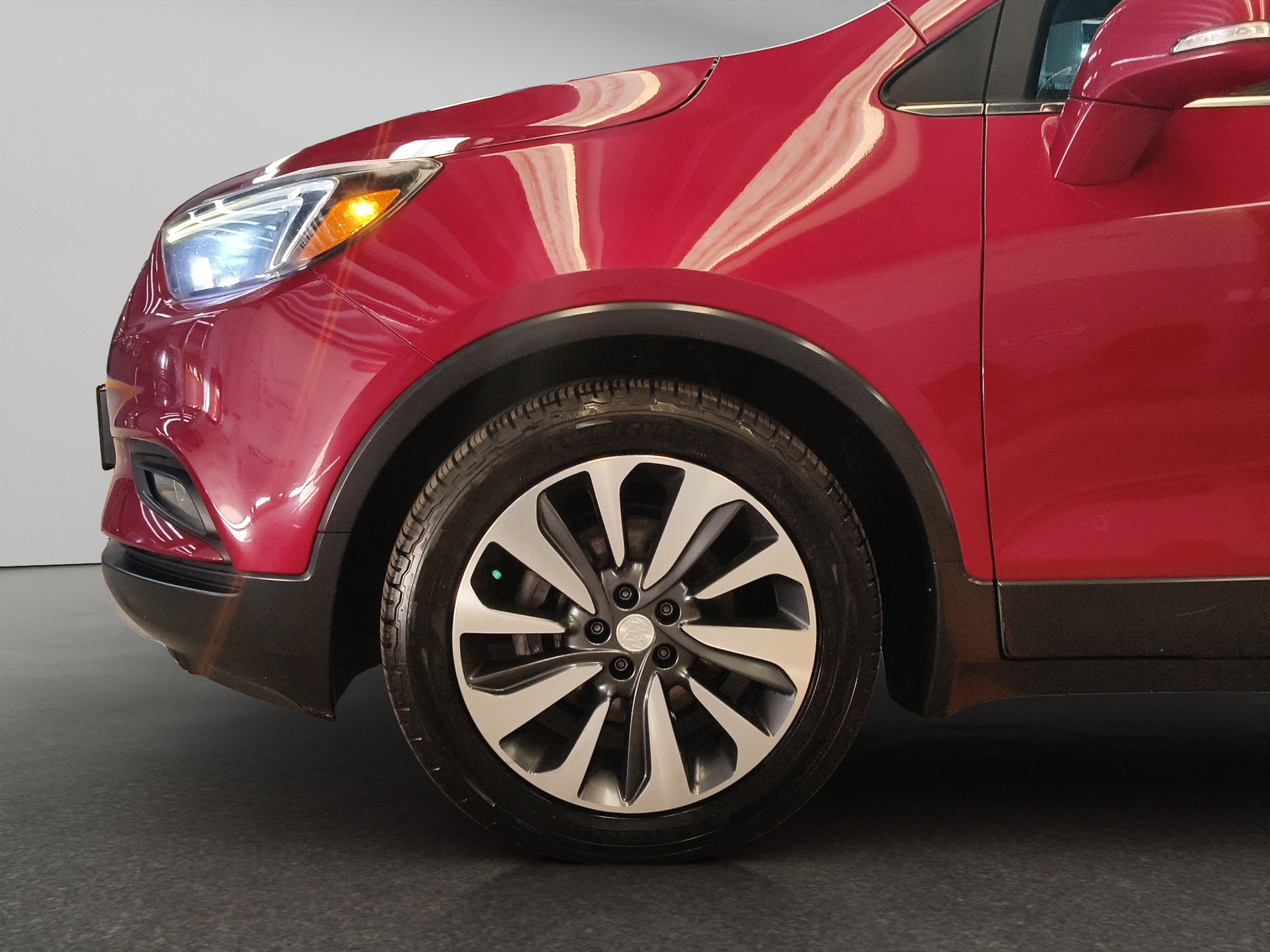 Buick Encore 5 pts. Premium, 1.4T, TA, piel, QC, GPS, f. led, RA-18 (línea anterior) 2019