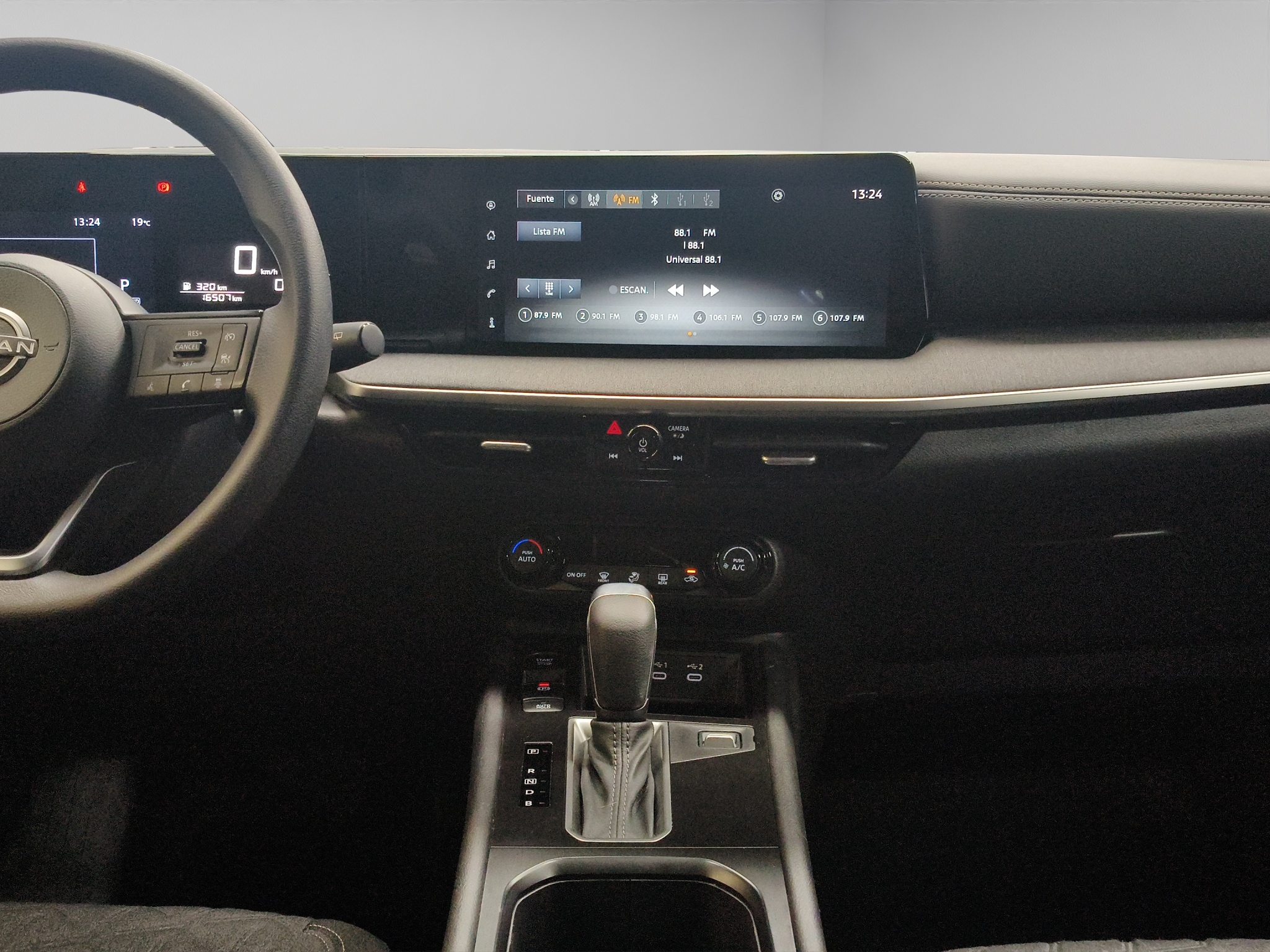 Nissan Kicks 5 pts. Advance, 2.0l, TA, RA-17 (línea nueva) 2025