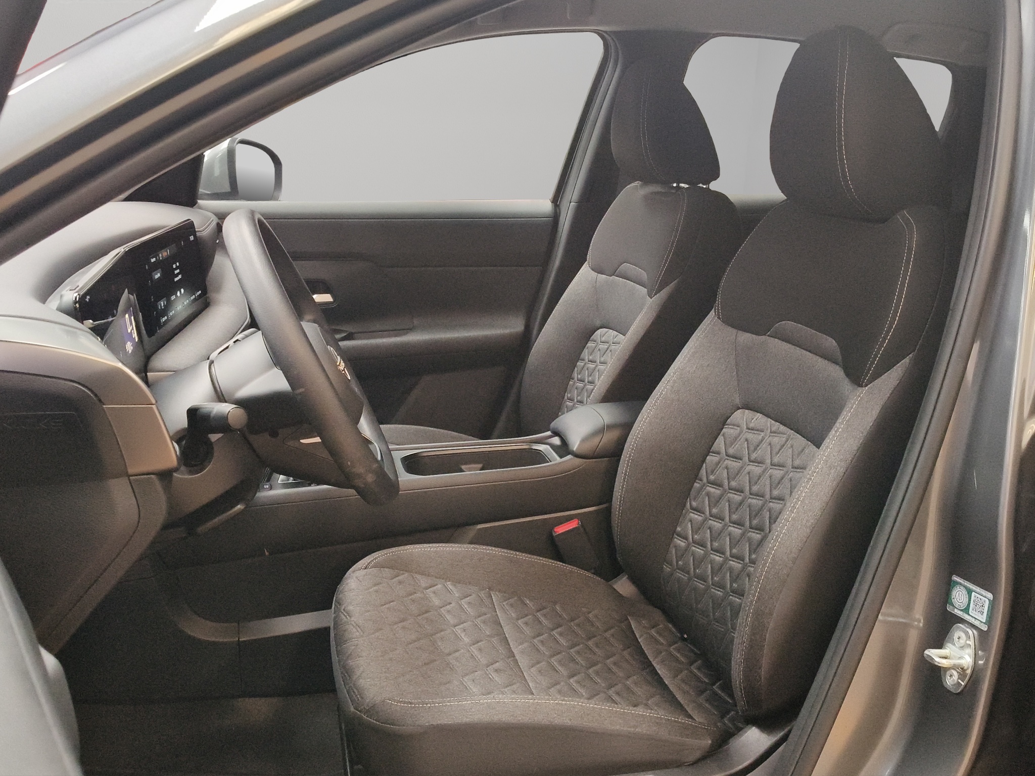 Nissan Kicks 5 pts. Advance, 2.0l, TA, RA-17 (línea nueva) 2025