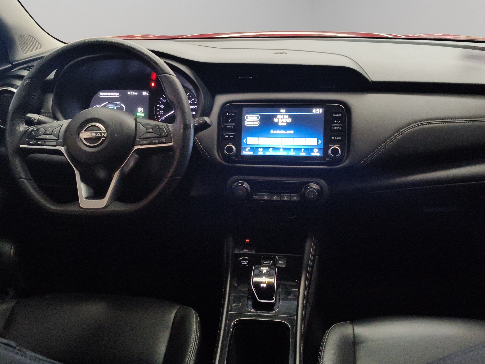 Nissan Kicks 5 pts. Platinum e-Power, E-REV, TA, piel, ADAS, RA-17 (línea anterior) 2024