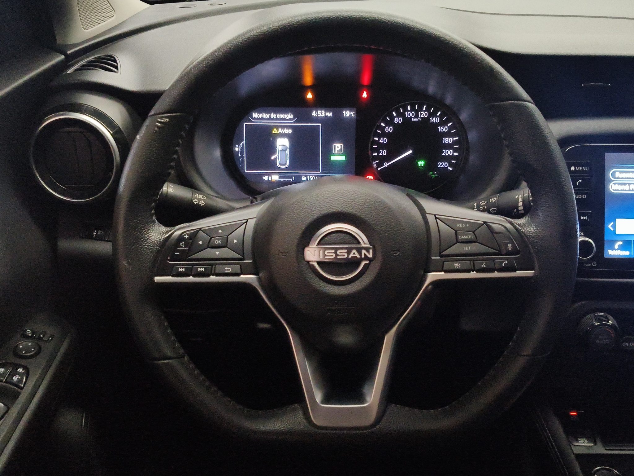 Nissan Kicks 5 pts. Platinum e-Power, E-REV, TA, piel, ADAS, RA-17 (línea anterior) 2024