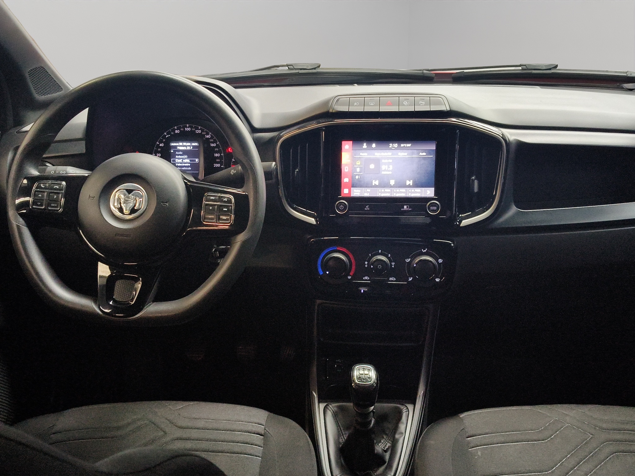 Dodge Comerciales Ram 700 Pick-Up 4 pts. Bighorn, Doble Cab., TM5, a/ac., f. niebla, RA-15 2023