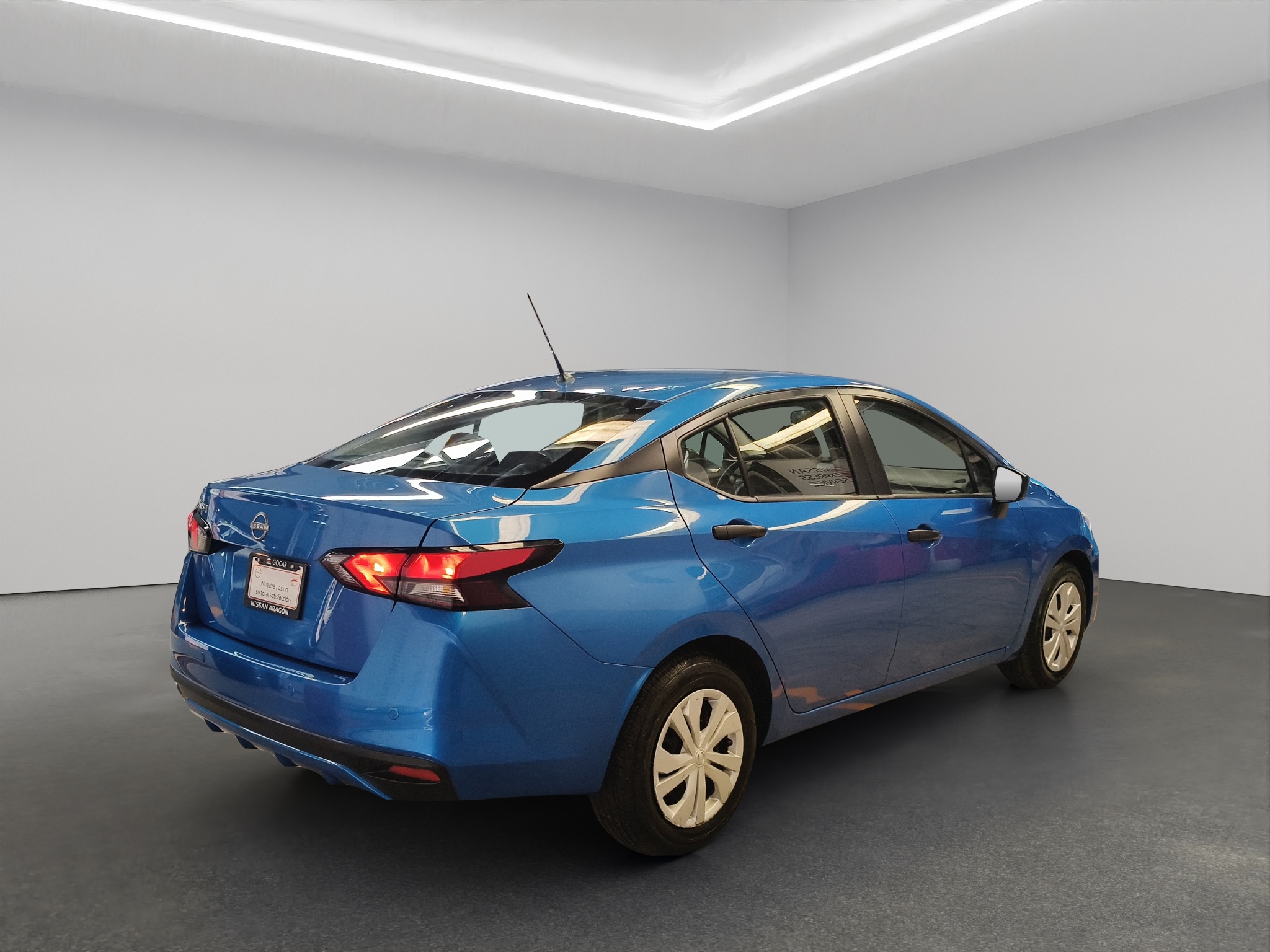 Nissan Versa 4 pts. Sense, TM5, a/ac., R-15 (línea anterior) 2025