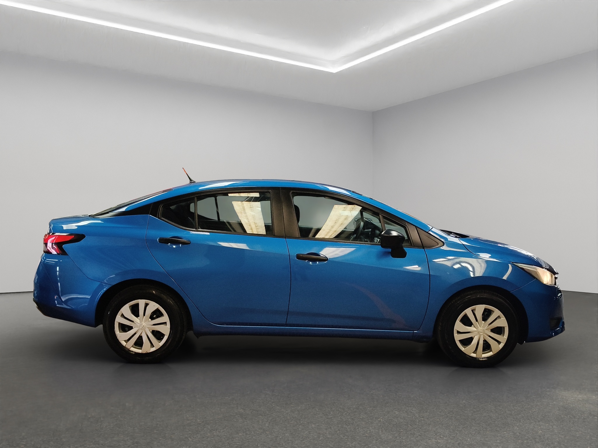 Nissan Versa 4 pts. Sense, TM5, a/ac., R-15 (línea anterior) 2025