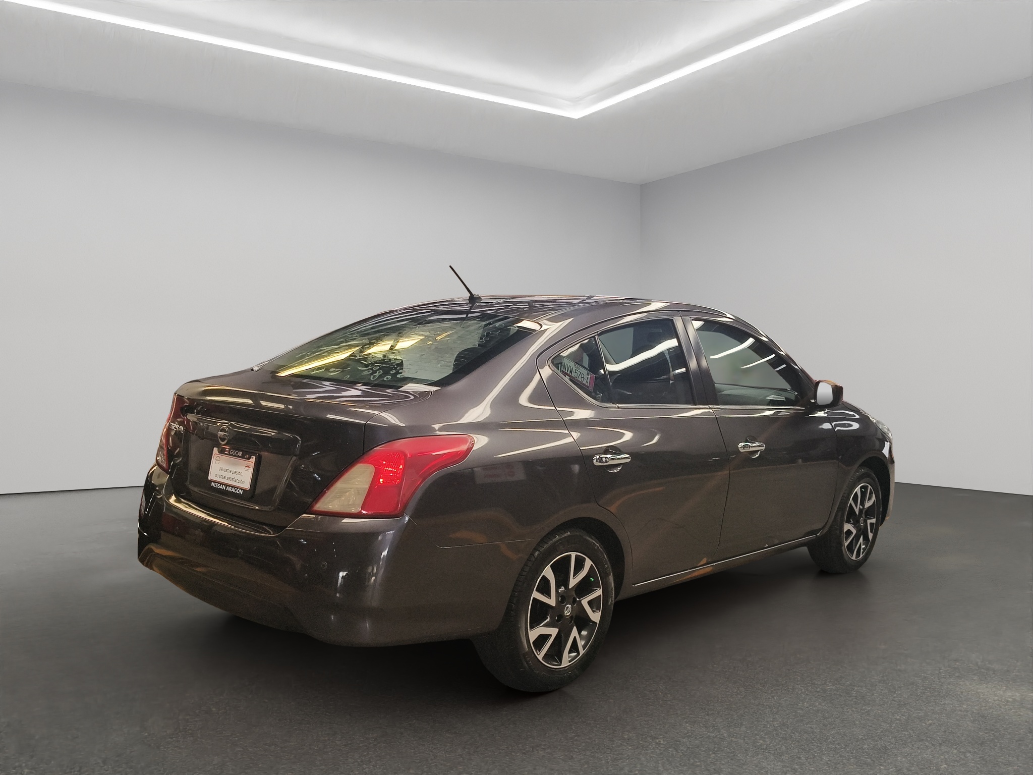 Nissan Versa 4 pts. Advance, TA, a/ac., VE, f. niebla, RA-16 (línea anterior) 2019