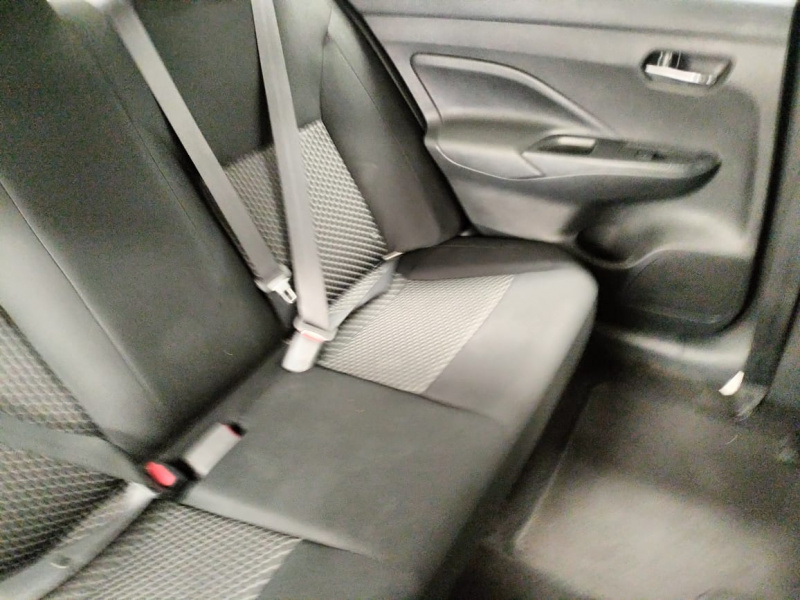 Nissan Versa 4 pts. Sense, TM5, a/ac., VE, R-15 (línea anterior) 2022