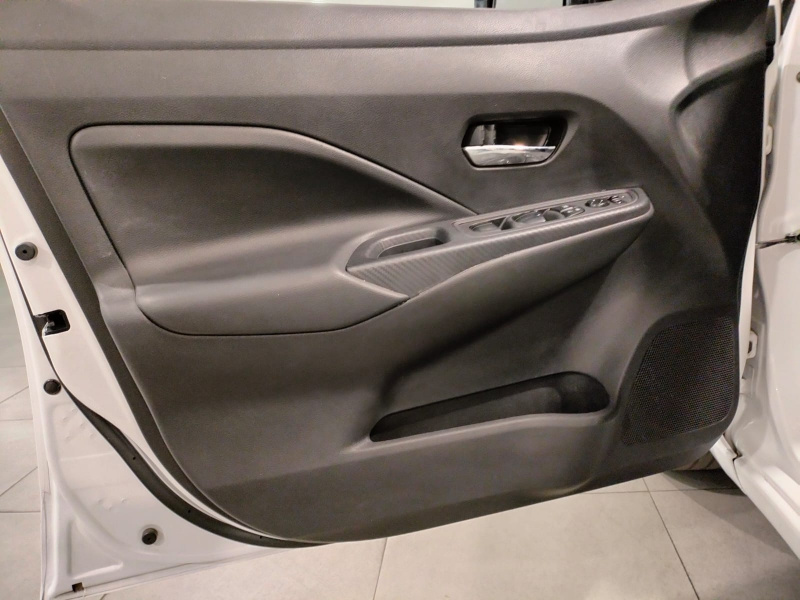 Nissan Versa 4 pts. Sense, TM5, a/ac., VE, R-15 (línea anterior) 2022