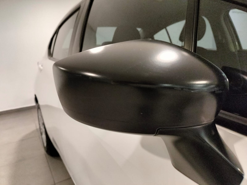 Nissan Versa 4 pts. Sense, TM5, a/ac., VE, R-15 (línea anterior) 2022