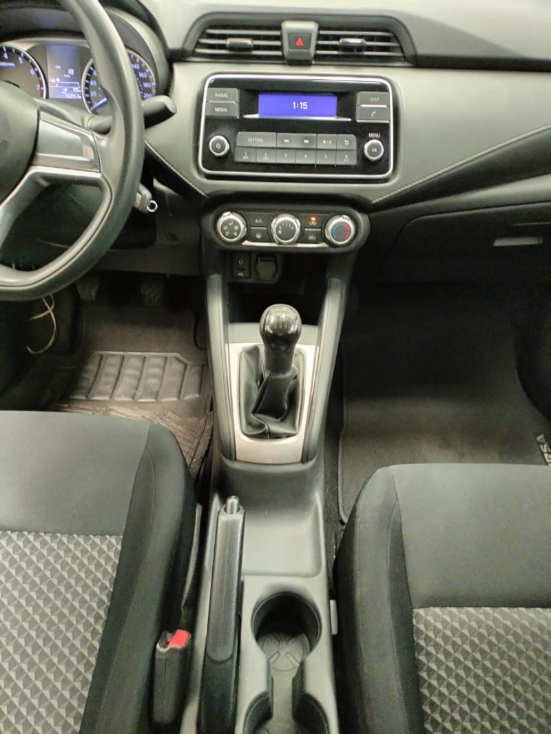 Nissan Versa 4 pts. Sense, TM5, a/ac., VE, R-15 (línea anterior) 2022