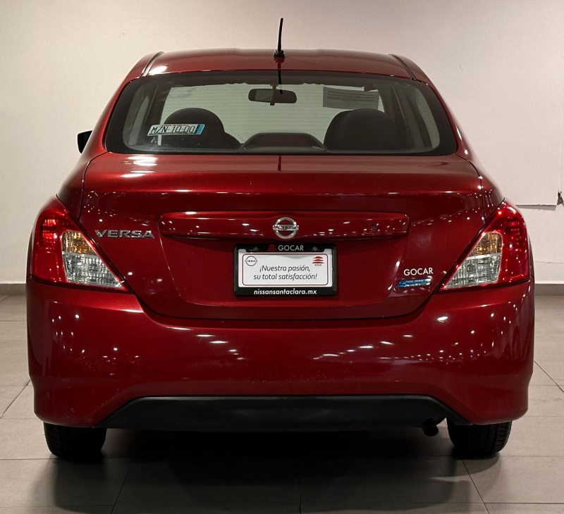Nissan Versa 4 pts. Sense, TM5, a/ac., VE 2016
