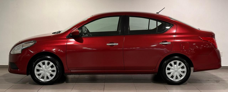 Nissan Versa 4 pts. Sense, TM5, a/ac., VE 2016