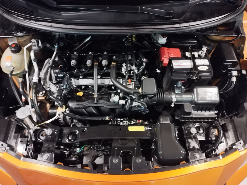 Nissan Versa 4 pts. Platinum, CVT, a/ac. Aut., VE, piel, GPS, f. led, RA-17 2021