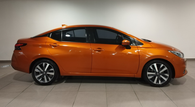 Nissan Versa 4 pts. Platinum, CVT, a/ac. Aut., VE, piel, GPS, f. led, RA-17 2021
