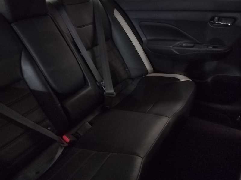 Nissan Versa 4 pts. Platinum, CVT, a/ac. Aut., VE, piel, GPS, f. led, RA-17 2021