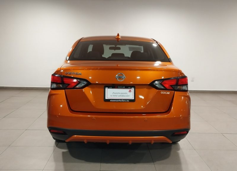 Nissan Versa 4 pts. Platinum, CVT, a/ac. Aut., VE, piel, GPS, f. led, RA-17 2021